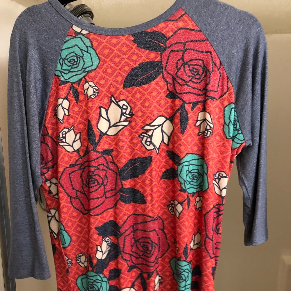 Lularoe HTF Rose Randy shirt